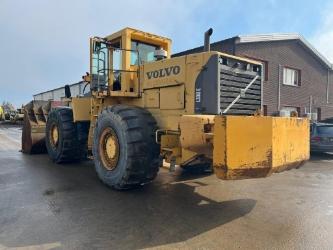 Volvo L 330 E