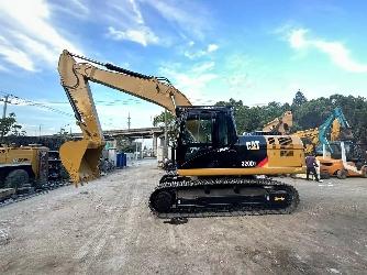 CAT 320 D