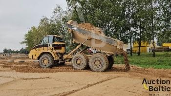 CAT 730