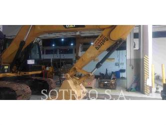 CAT 318D2L