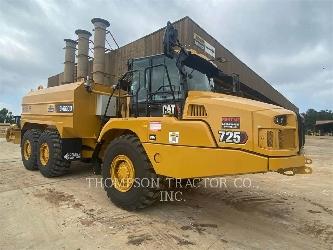 CAT 725