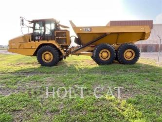 CAT 725