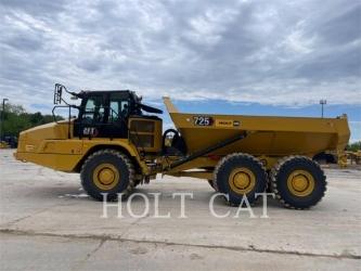 CAT 725