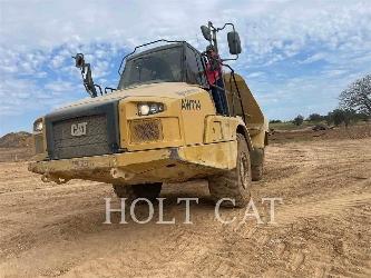 CAT 725C