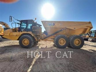 CAT 735