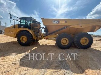 CAT 745