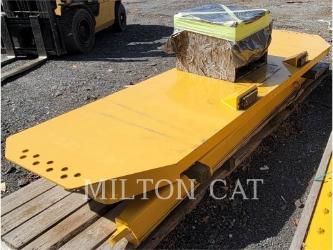 CAT 745 TAILGATE