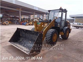 CAT 906K