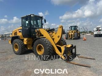 CAT 926M