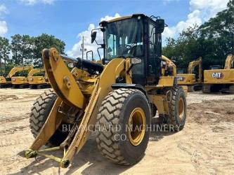 CAT 930M