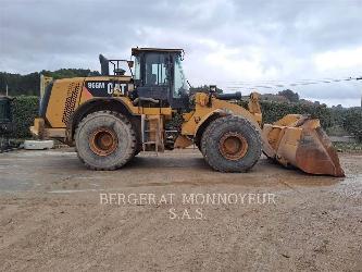 CAT 966M