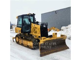 CAT D1