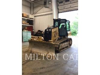 CAT D1