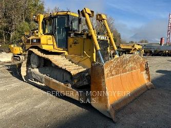 CAT D6R2XW