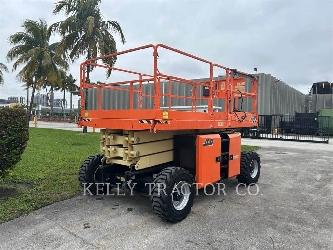 JLG 330LTR