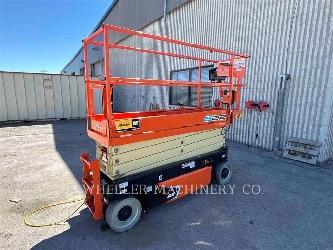 JLG ES2632