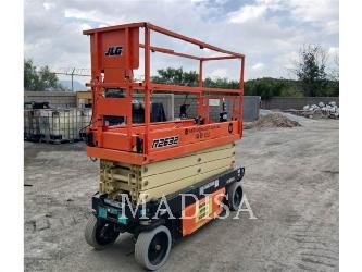 JLG R2632