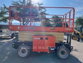 JLG RT3369