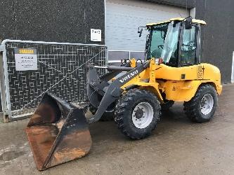 Volvo L30B