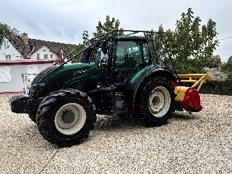 Valtra T 174