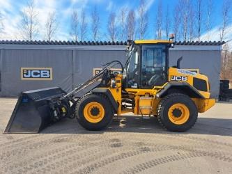 JCB 413