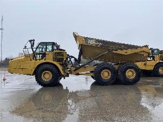 CAT 745C