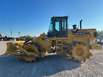 CAT 815F