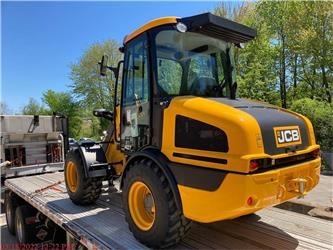 JCB 407B