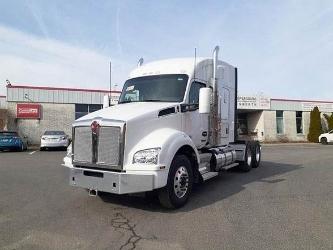 Kenworth T880