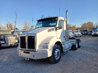 Kenworth T880