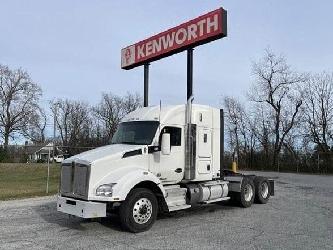 Kenworth T880