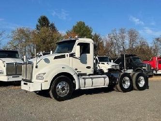 Kenworth T880