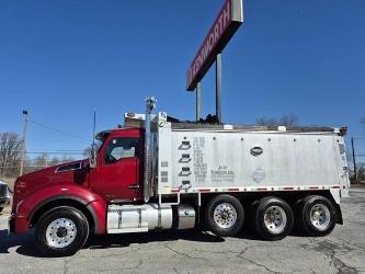 Kenworth T880