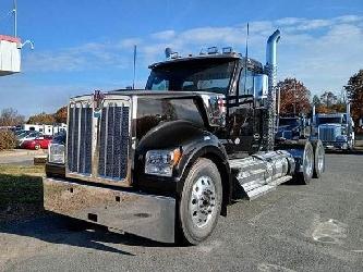 Kenworth W990