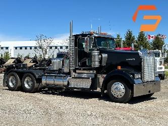 Kenworth W900