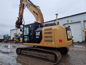 CAT 323 E