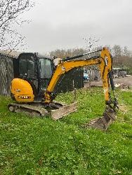 JCB 8026