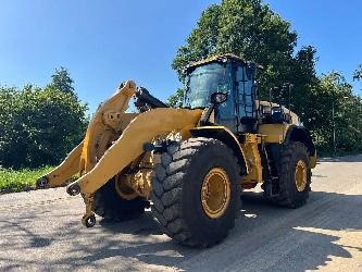 CAT 966M