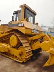 CAT D8