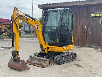 JCB 8018