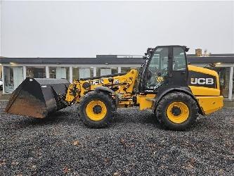 JCB TM 320