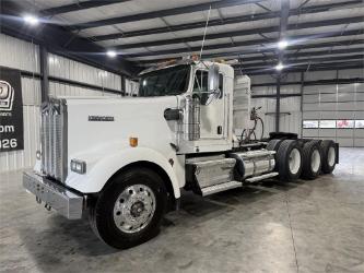 Kenworth W900