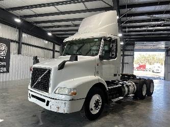 Volvo VNM