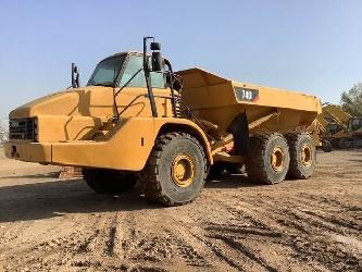 CAT 740