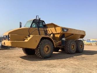 CAT 740