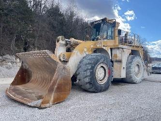 CAT 990