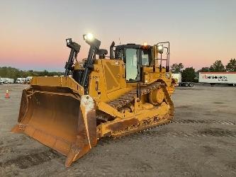 CAT D8