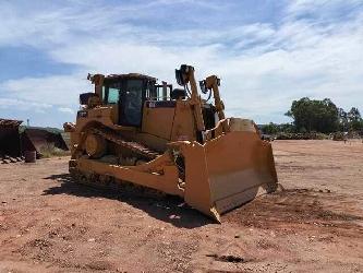 CAT D8T