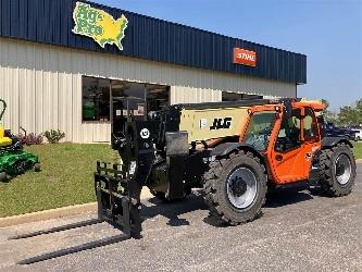 JLG 1055