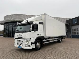 Volvo FM330